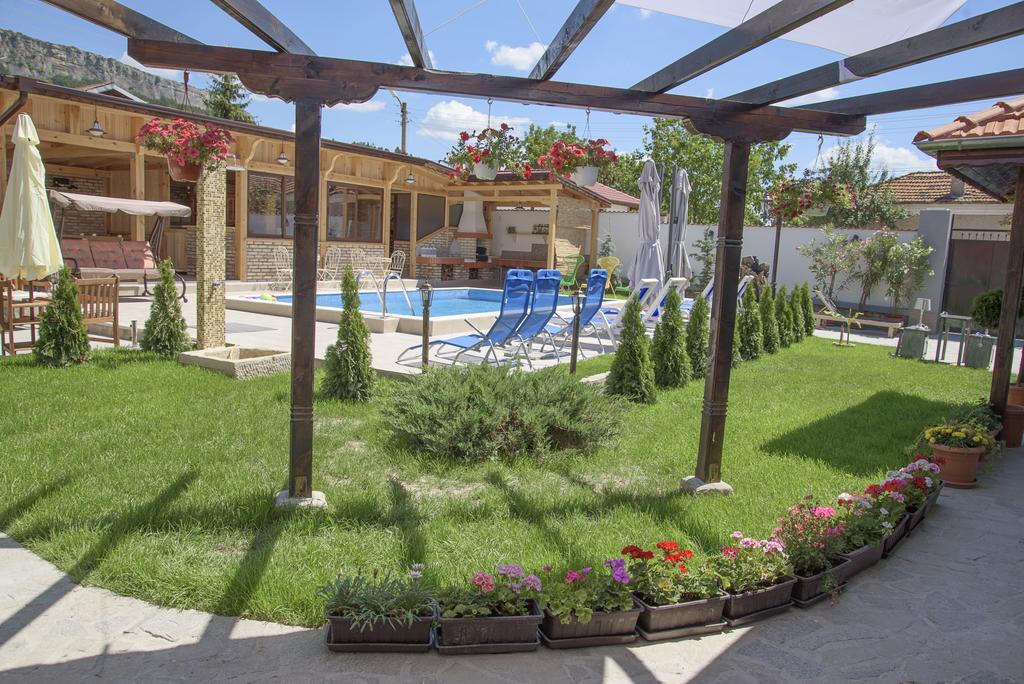 Guest House Zlateya Madara Buitenkant foto